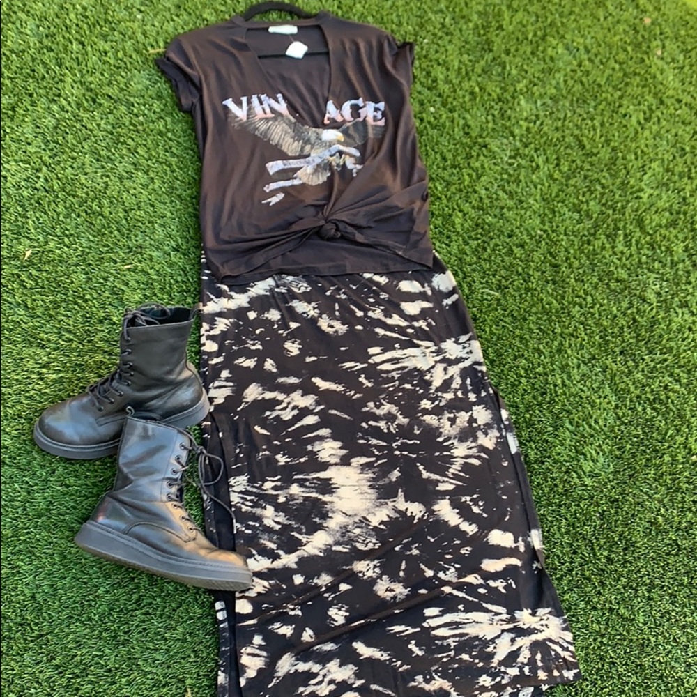 Black and tan tie-dye long skirt